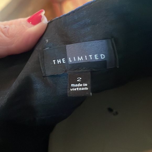 Blue and black design skirt size 2 - Picture 4 of 4